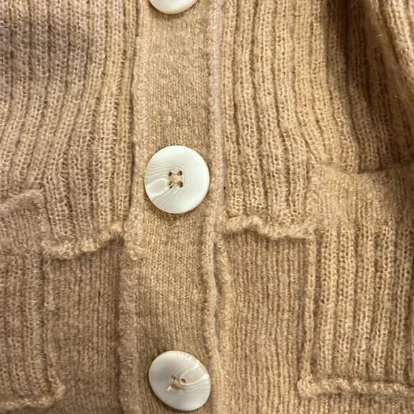 New Free People Mimosa V neck button cropped wool cardigan. - Picture 8 of 9